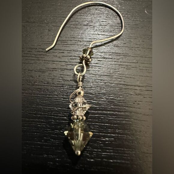 Elegant Silver and Crystal Drop Earrings - Picture 6 of 6